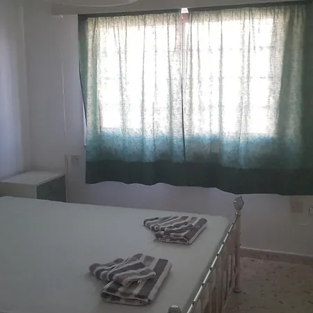 In Center Дом отдыха Лимасол